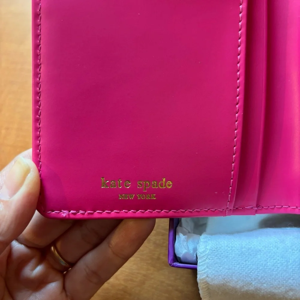 Kate Spade Metallic Gold Wallet Trifold NWOT - Picture 6 of 13